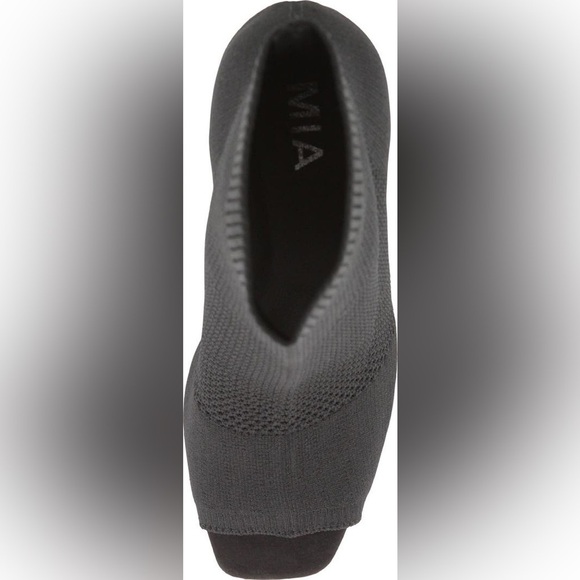 NEW MIA Black Heeled Peep Toe Flyknit Booties - Picture 4 of 8